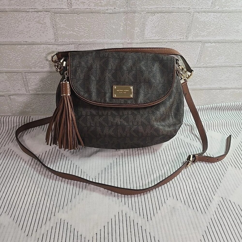 Michael Kors Signature Fold over Brown Leather Shoulder Bag Handbag w/ Tassell